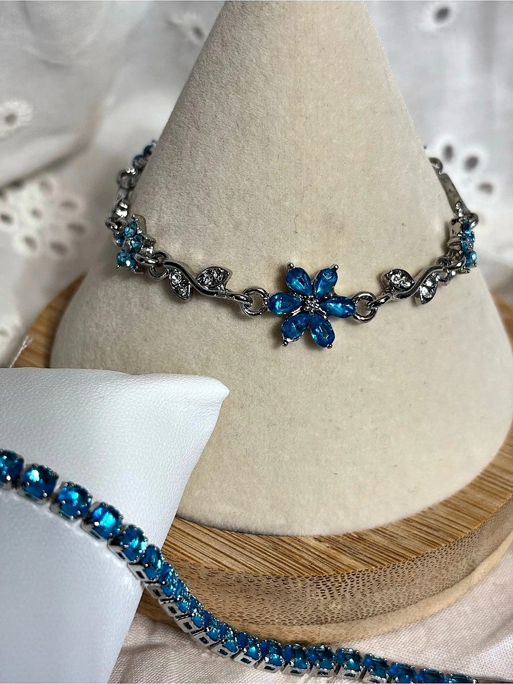 Blue Floral Crystal Bracelet Set